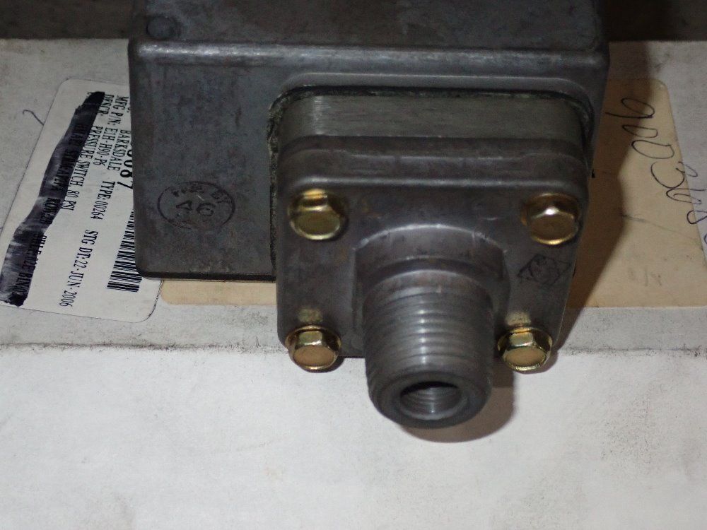 Barksdale Pressure Actuated Switch - Eih-h90-p6