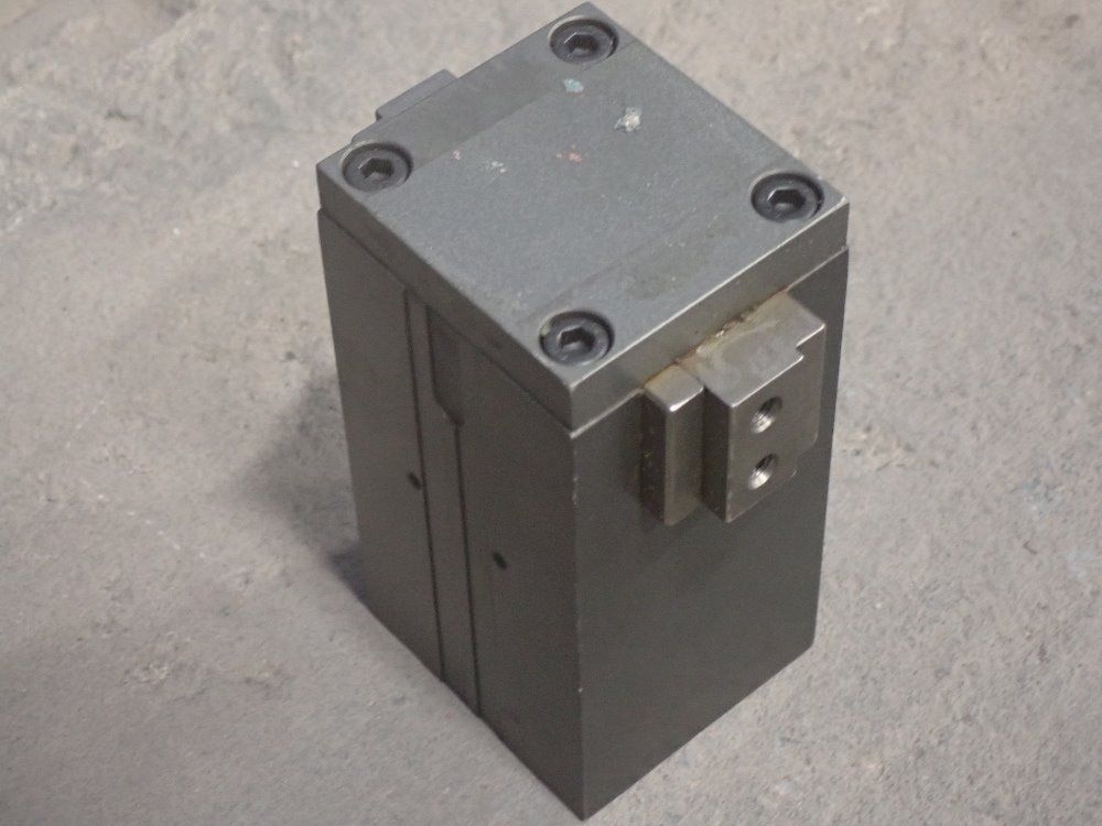 Phd Gripper Cylinder - Grd562-1-0551