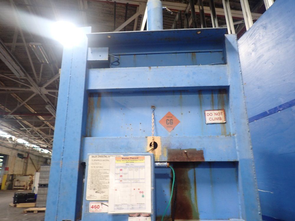 Ptr 30" X 62" X 57" Id Baler - 72ehdch