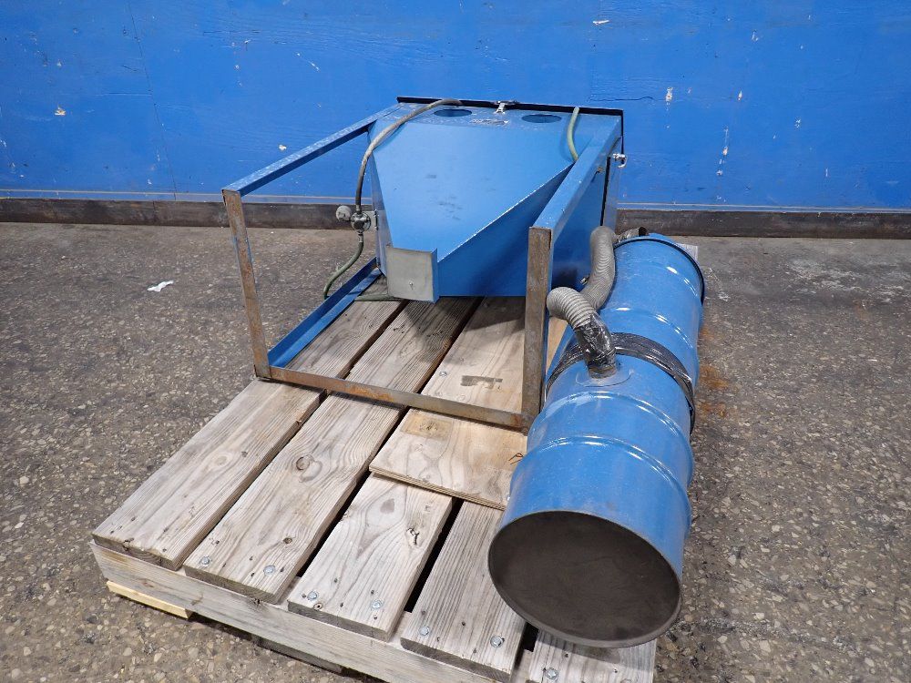 Trinco 34" X 23" X 23" Blast Cabinet - 36