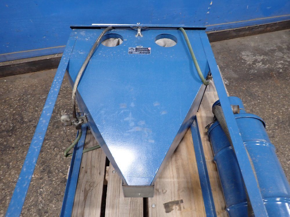 Trinco 34" X 23" X 23" Blast Cabinet - 36