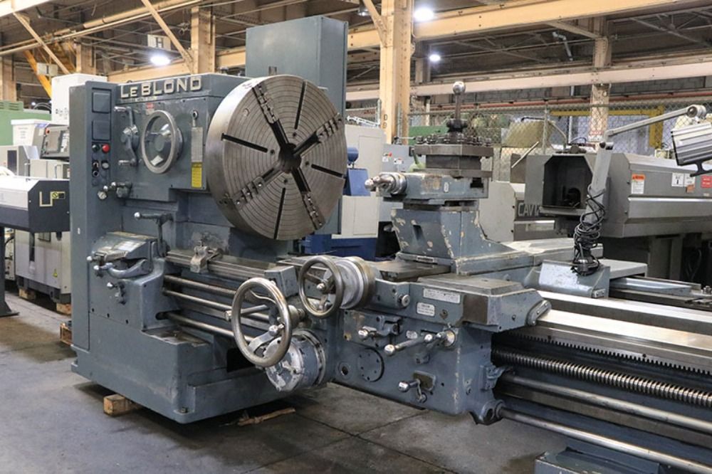 Leblond Makino 40" X 144" 1975 Leblond Makino 3220-28 Heavy Duty Engine Lathe - 3220-28 Heavy Duty