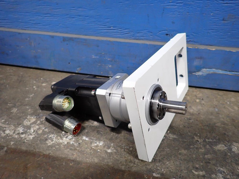 Allen Bradley .16 Kw Servo Motor - Mpl-b1510v-vj72aa