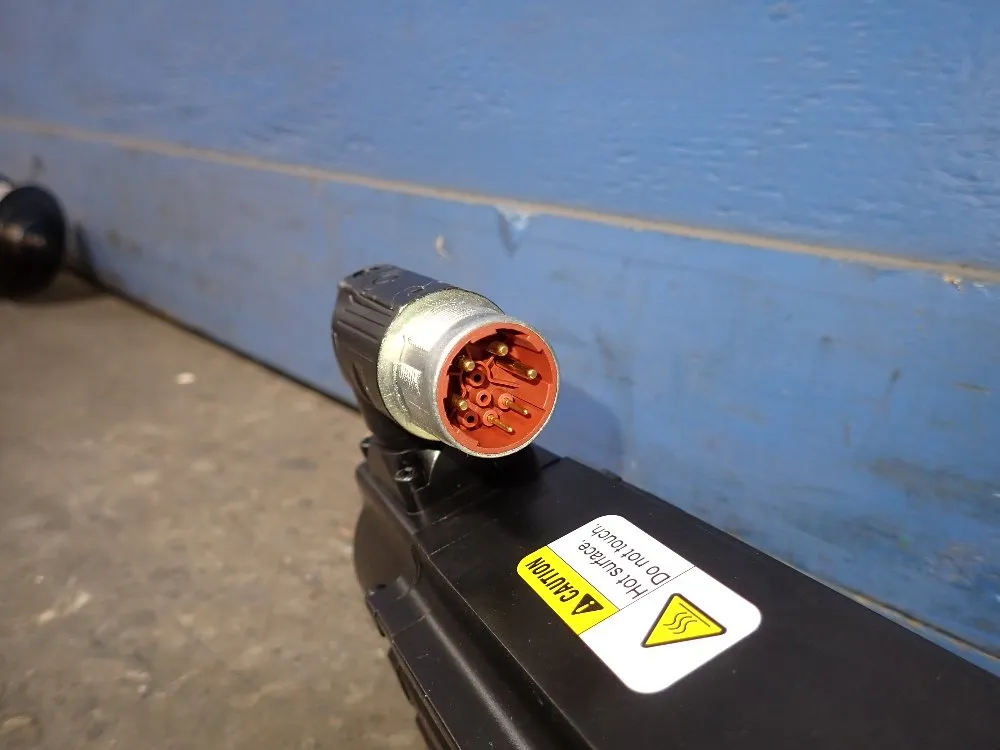 Allen Bradley .76 Hp Servo Motor - Vpl-b0633t-pj12aa