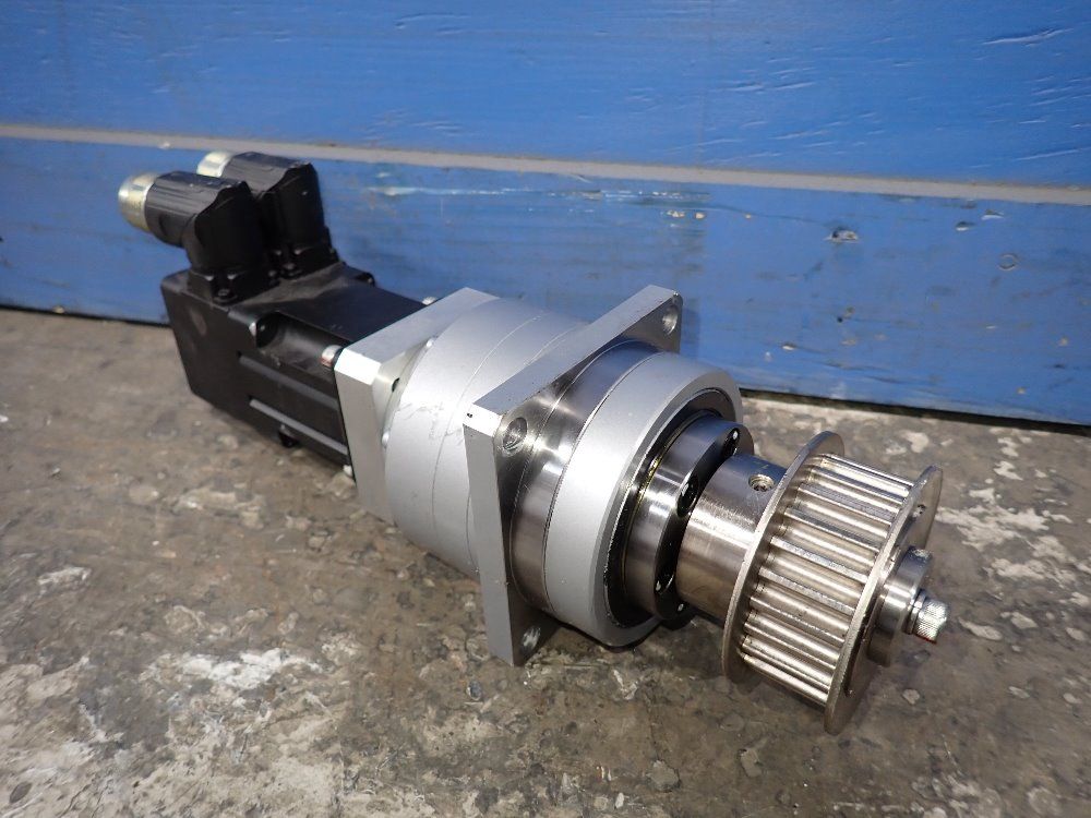 Allen Bradley .16 Kw Servo Motor - Mpl-b1510v-vj72aa