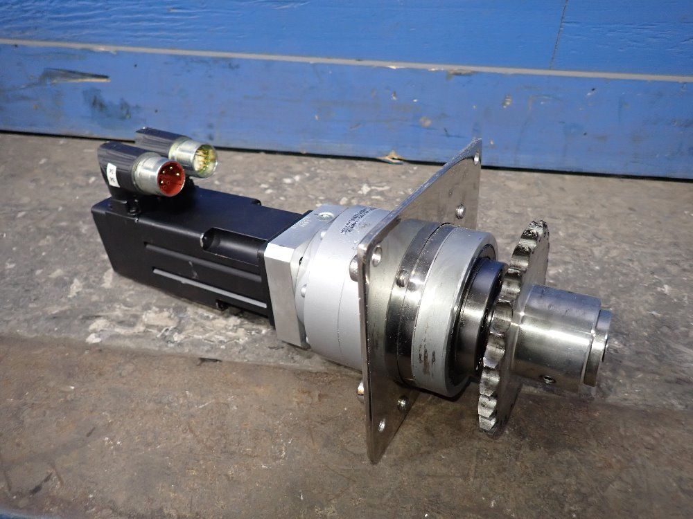 Allen Bradley .39 Kw Servo Motor - Mpl-b1530u-vj72aa