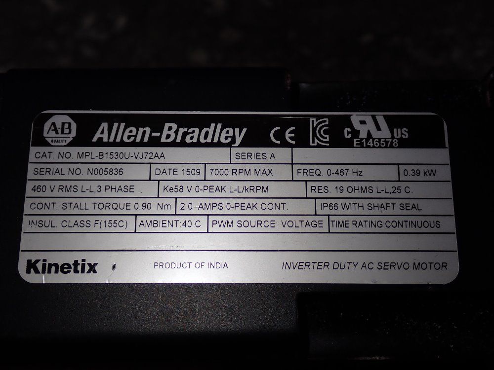 Allen Bradley .39 Kw Servo Motor - Mpl-b1530u-vj72aa