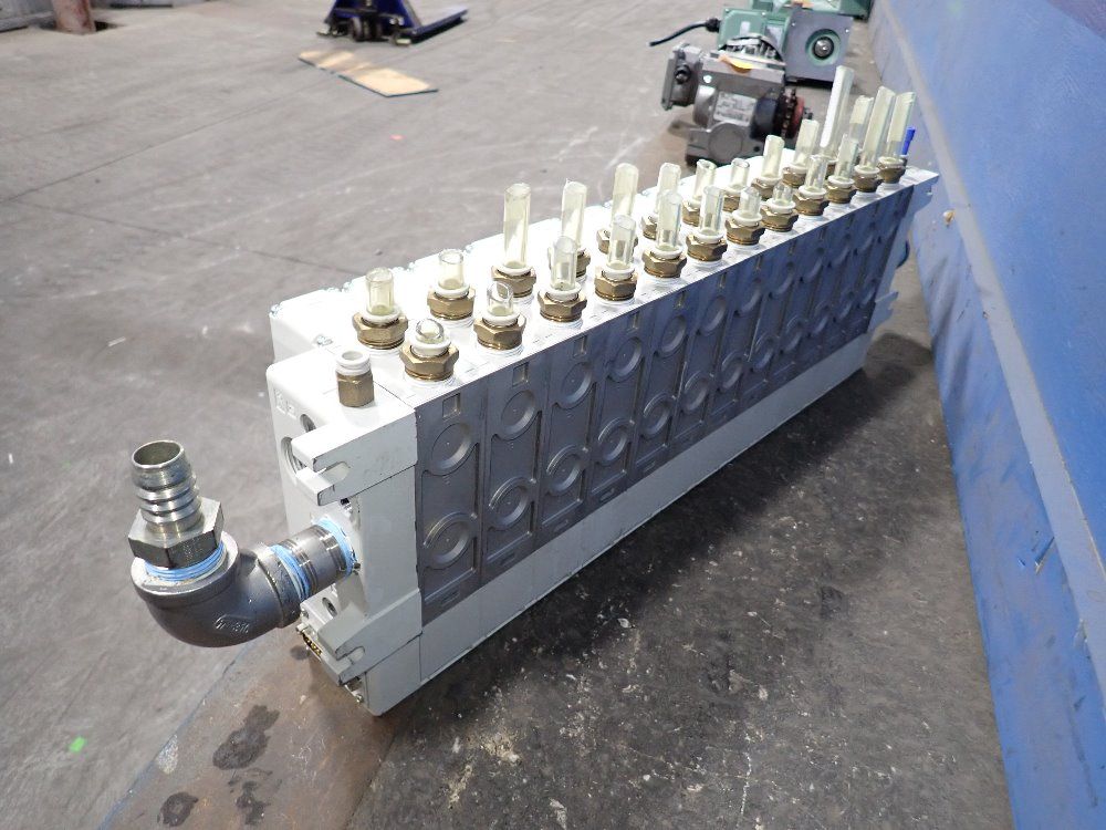 Smc Manifold - Vv5q51-1204fd0-q