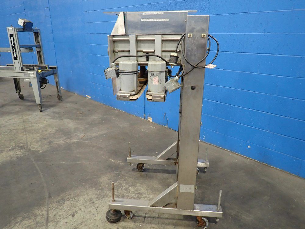 Accutek 2003 Accutek 6 Spindle Capper