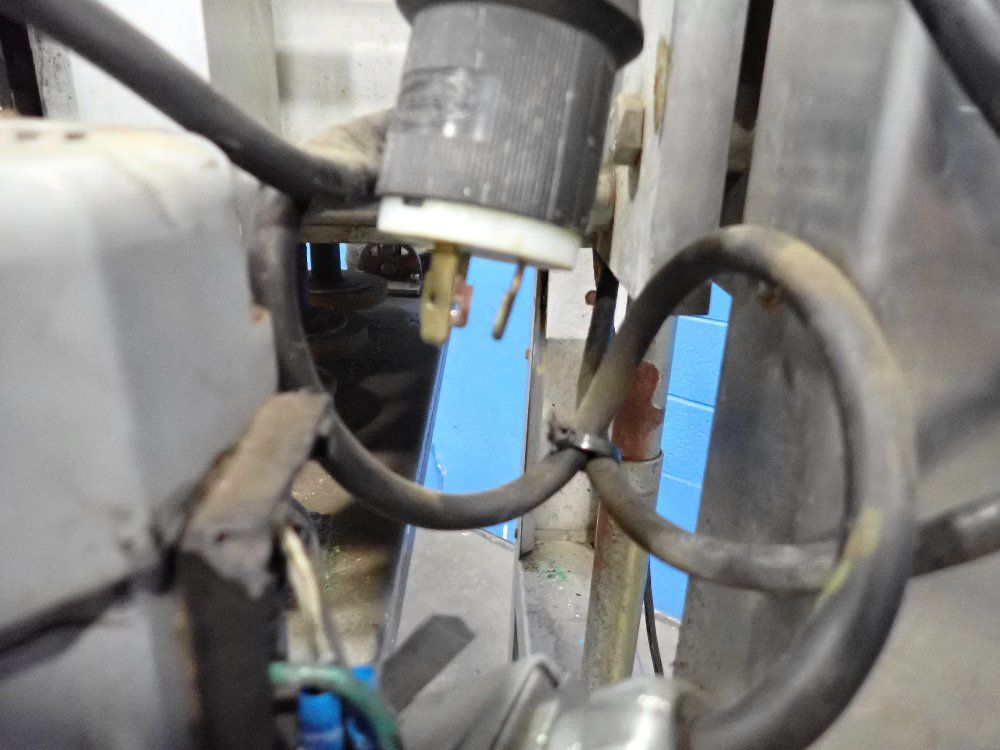 Accutek 2003 Accutek 6 Spindle Capper