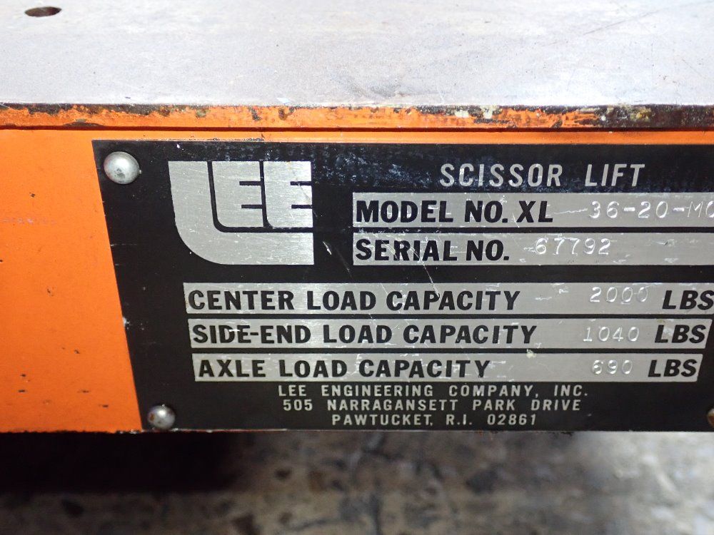 Presto 2000 Lbs Lift Table - 38-20-m0d