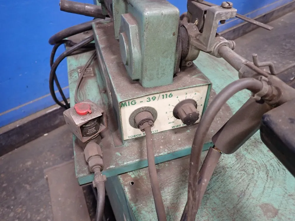 Linde 250 Amps Welder - Vi-253