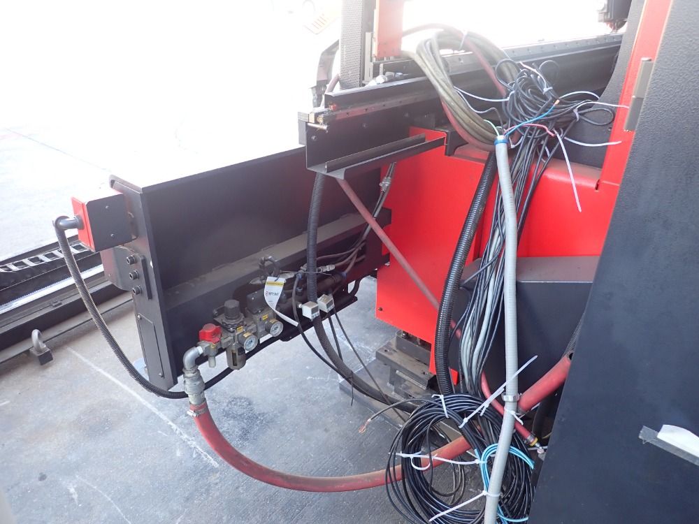 Amada 120"x100 Tons 2014 Amada Hds-1030ntr Cnc Press Brake - Hds-1030ntr