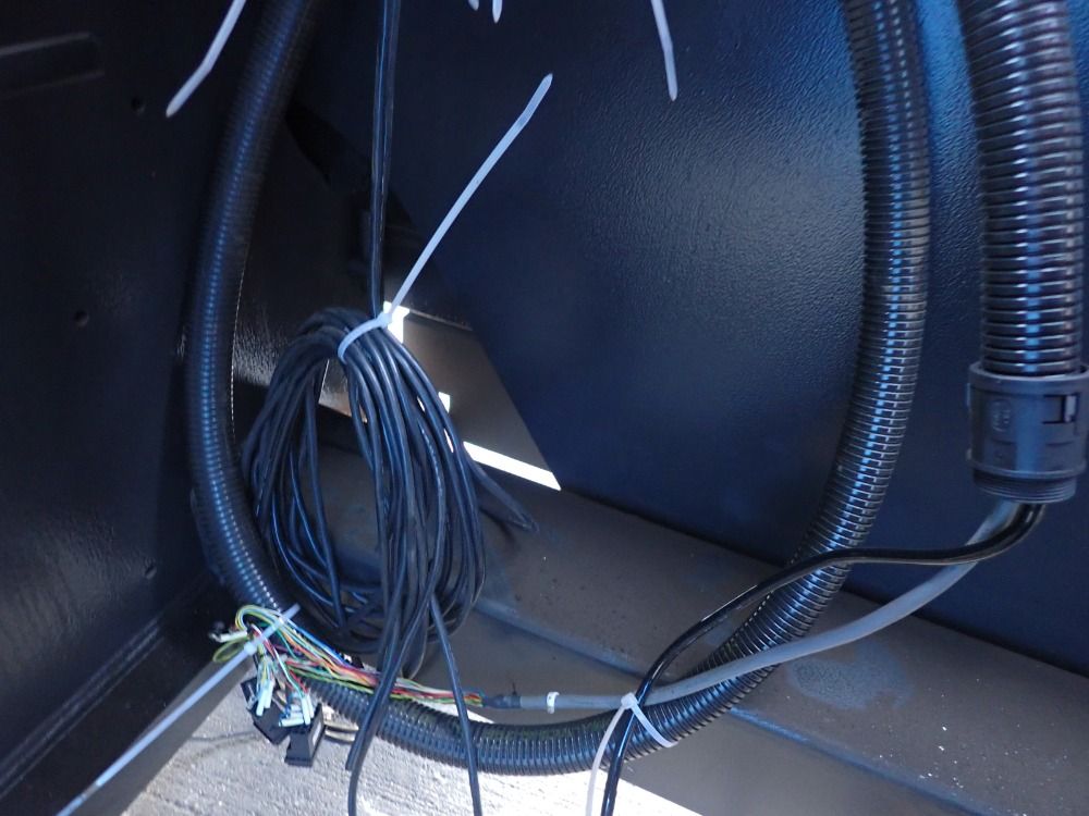 Amada 120"x100 Tons 2014 Amada Hds-1030ntr Cnc Press Brake - Hds-1030ntr