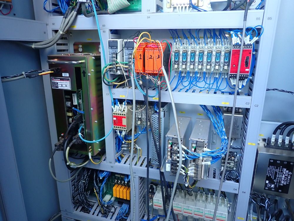 Amada 120"x100 Tons 2014 Amada Hds-1030ntr Cnc Press Brake - Hds-1030ntr