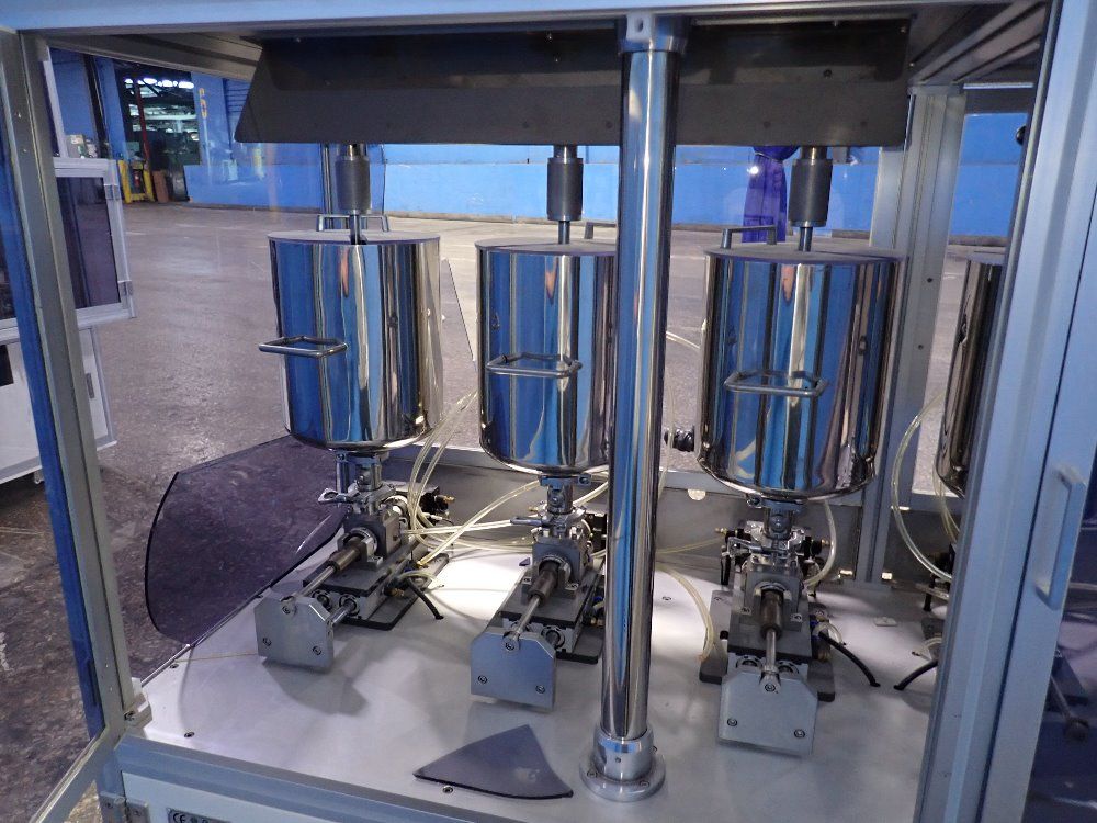 Woojung Tech Woojung Tech Injection Machine