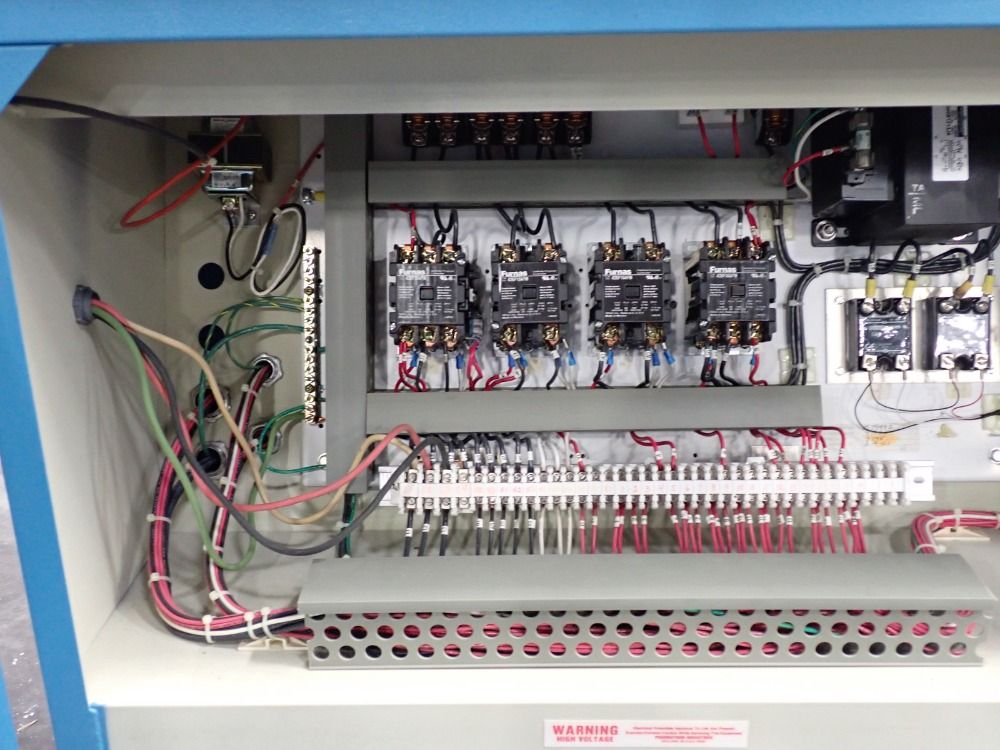 Thermotron Chamber