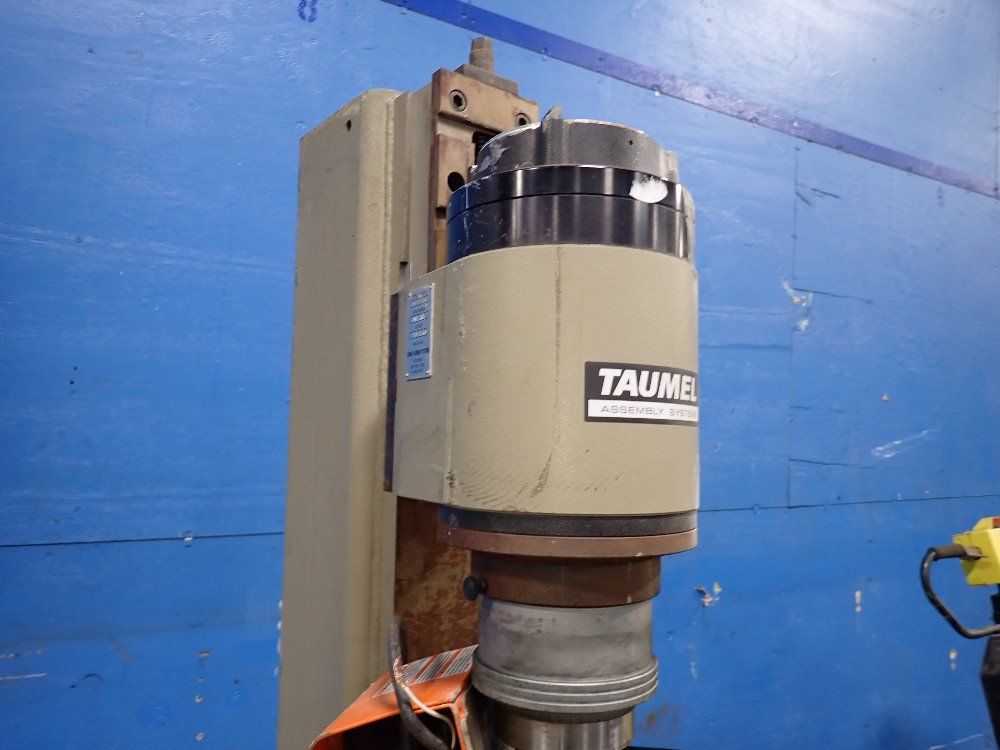 Taumel Orbital Riveter