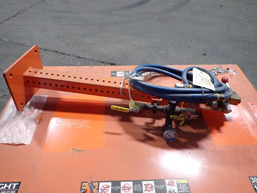 Knight Lift Table