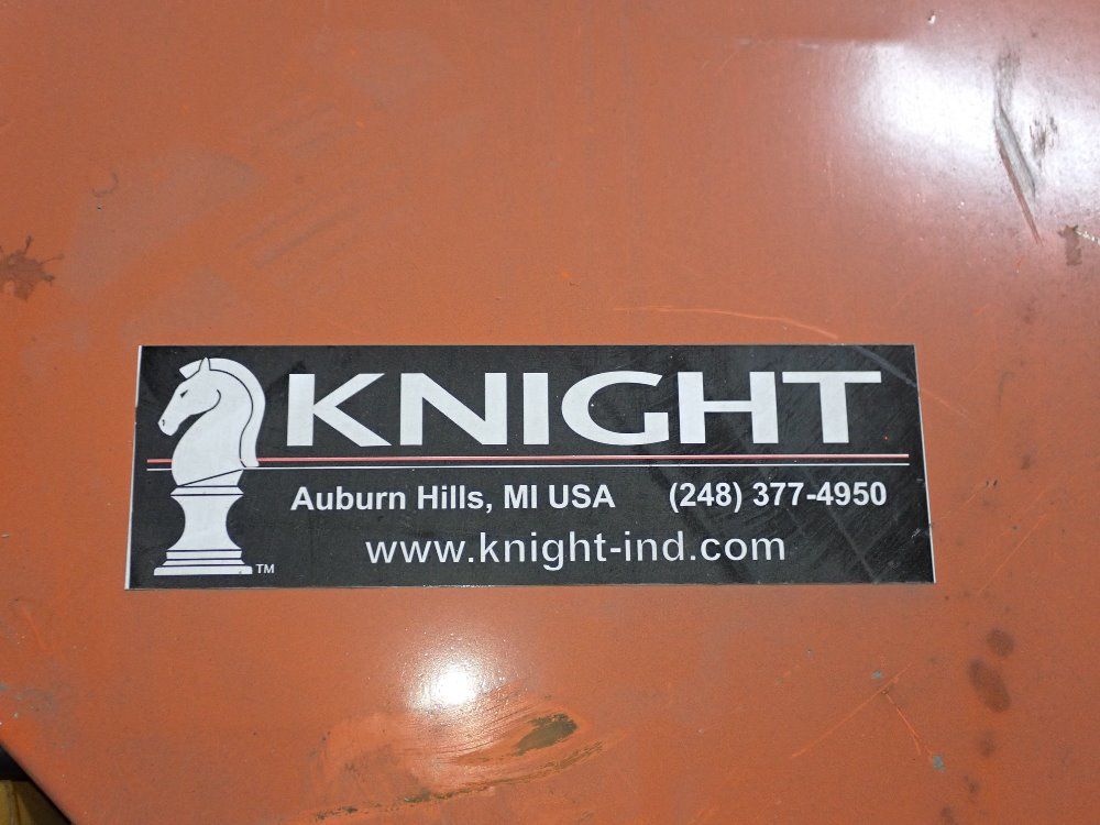 Knight Lift Table