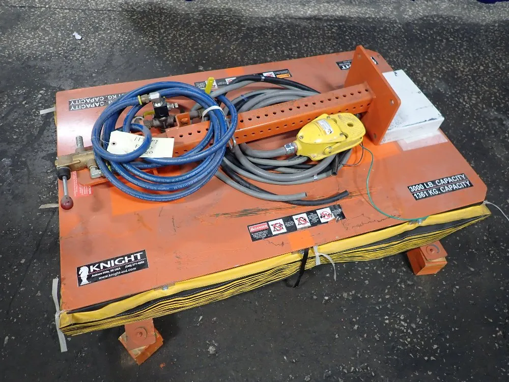 LIFT TABLE