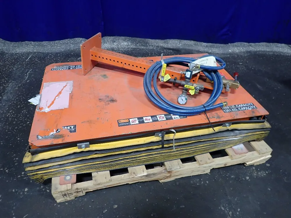 LIFT TABLE