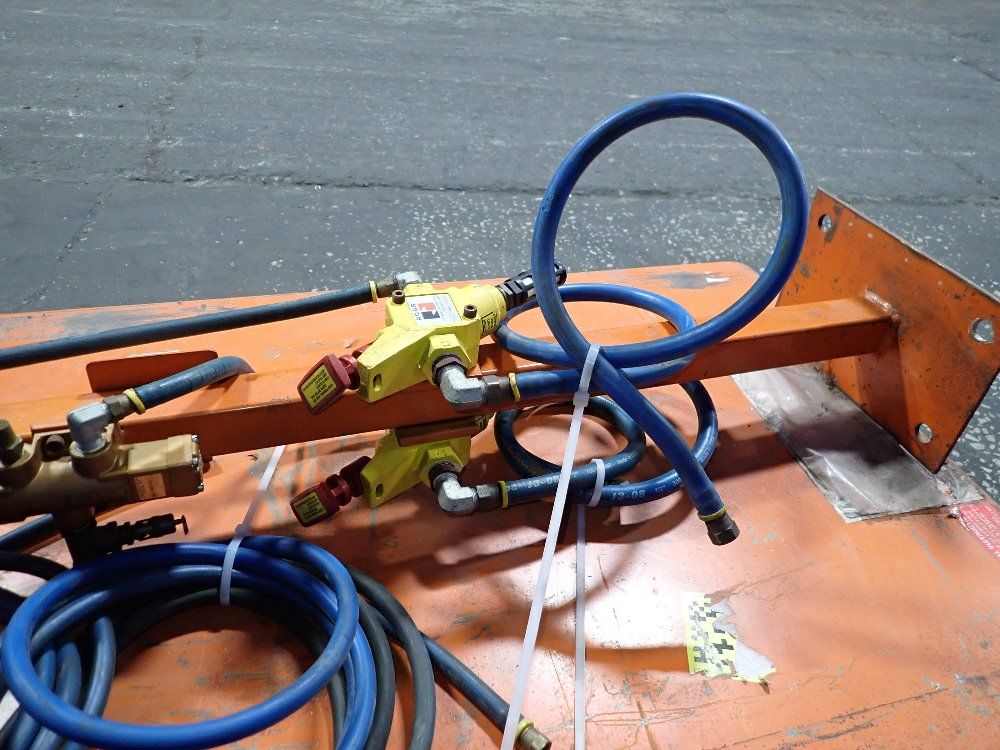 Knight Lift Table