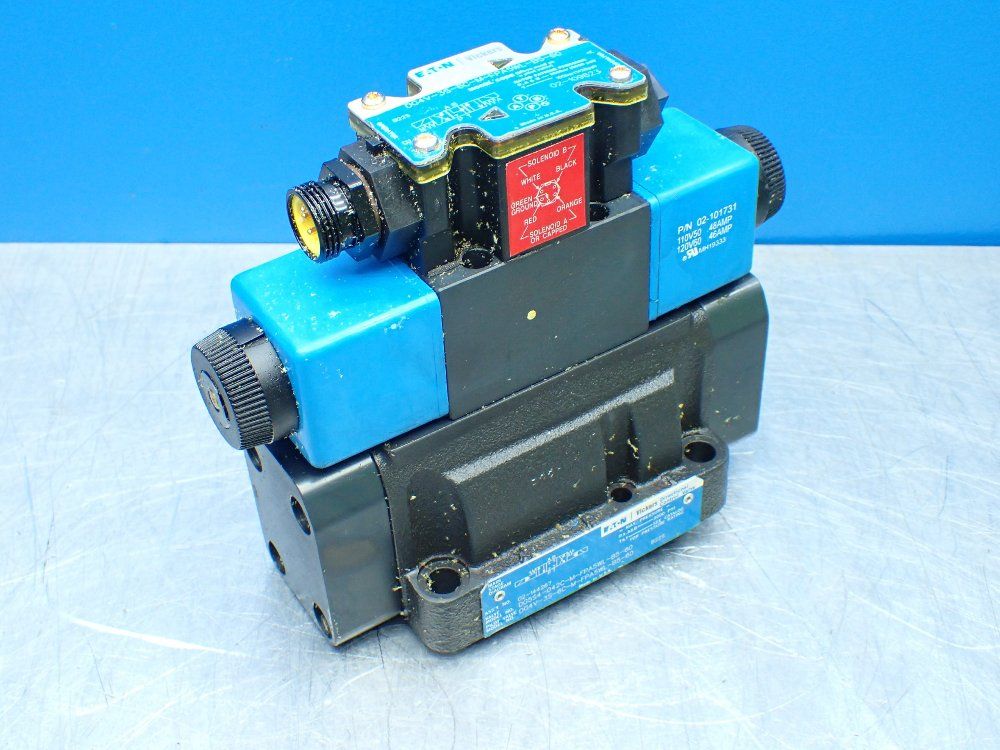 Eaton Vickers Hydraulic Directional Control Valve - 02-144267