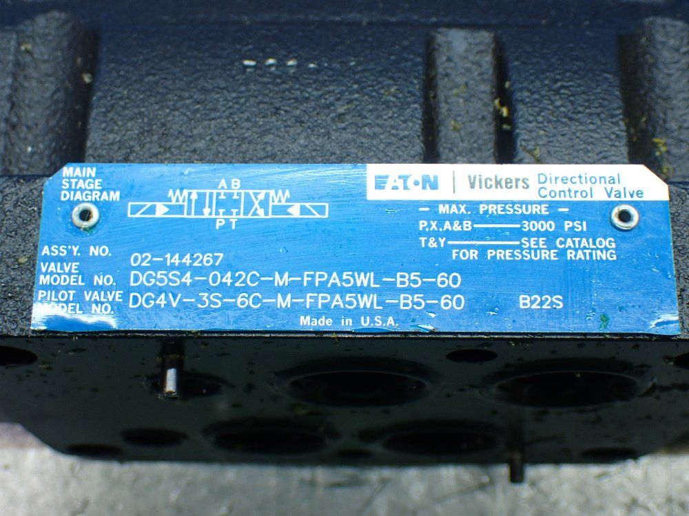 Eaton Vickers Hydraulic Directional Control Valve - 02-144267