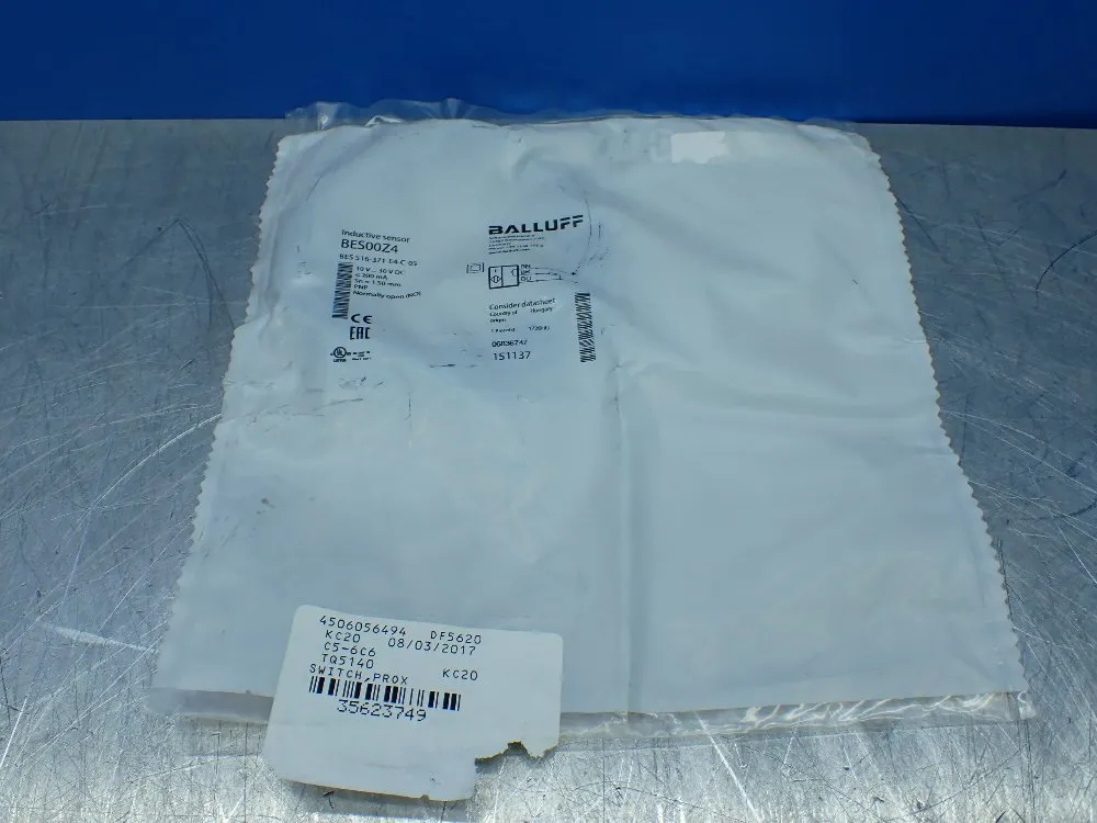 Balluff Inductive Proximity Sensor. - Bes00z4