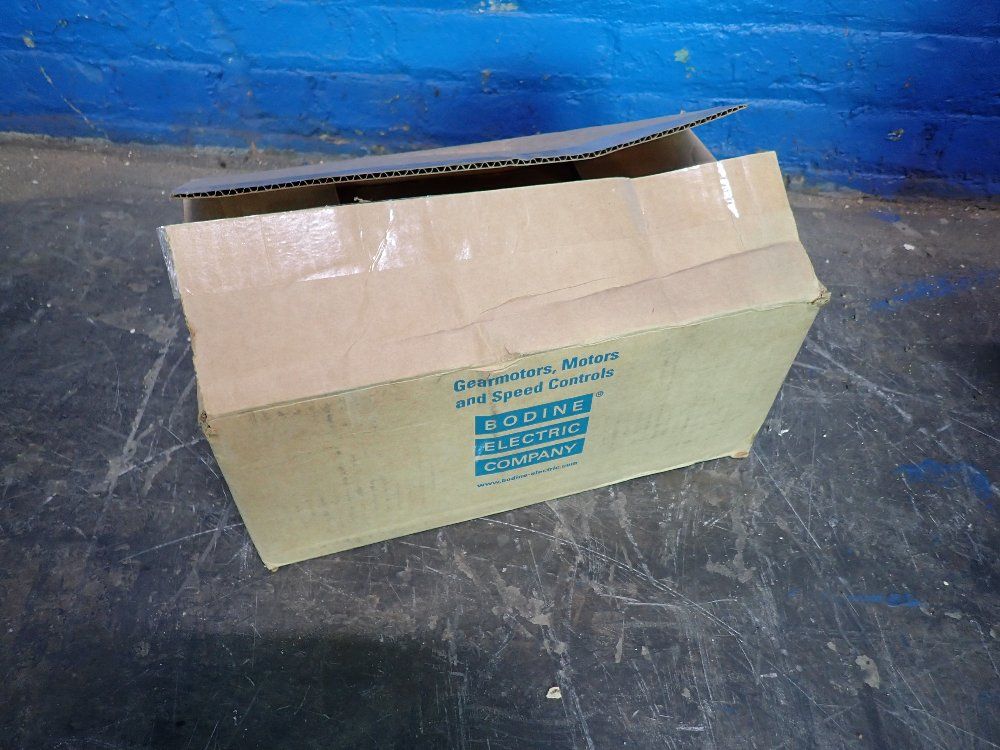 Bodine Elecctric Co. Gear Motor - 33a5bepm-5f
