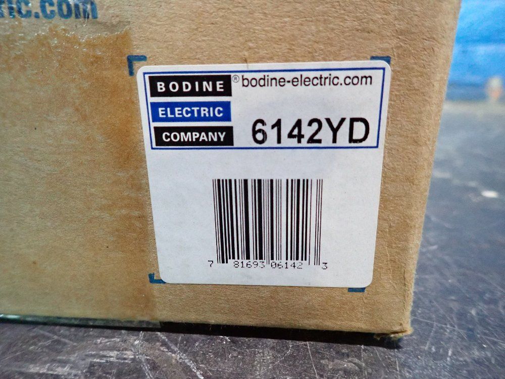 Bodine Elecctric Co. Gear Motor - 33a5bepm-5f