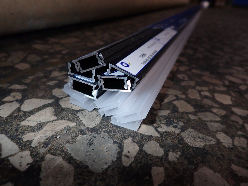 Qtrans Led Cover Strips