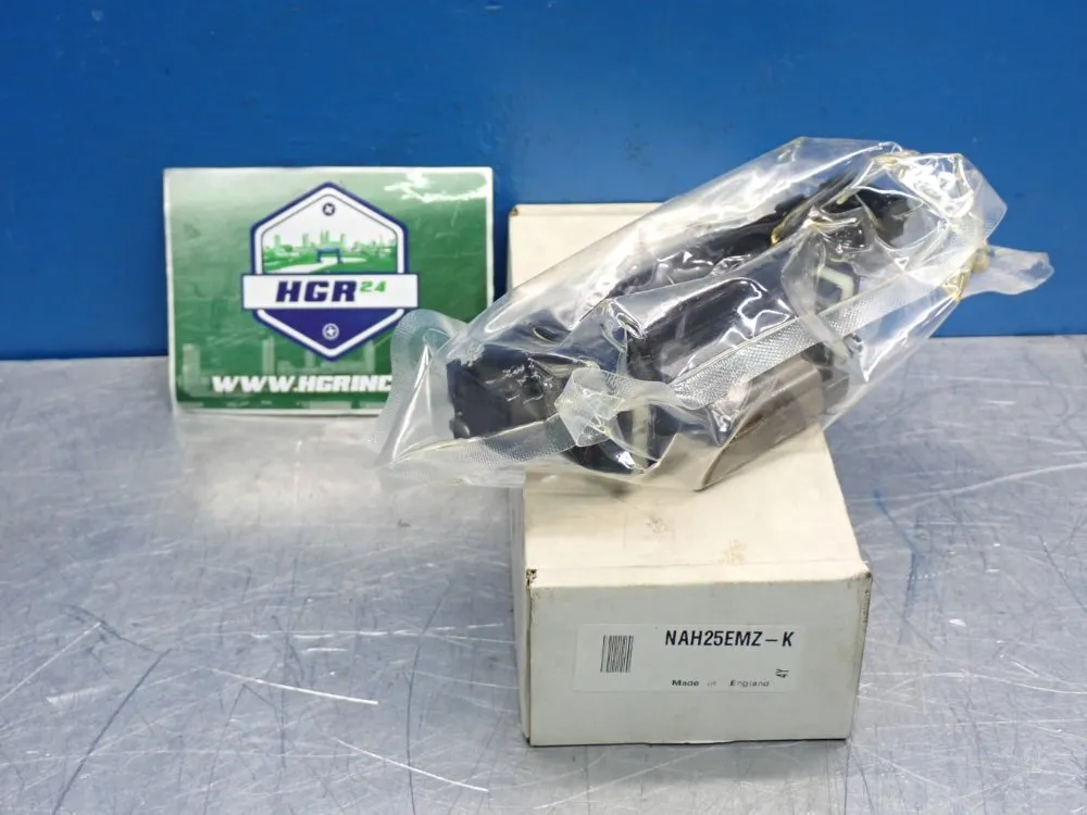 Nsk Load Capacity: 25600n Interchangeable Linear Bearing Guide Block - Nah25emz-k