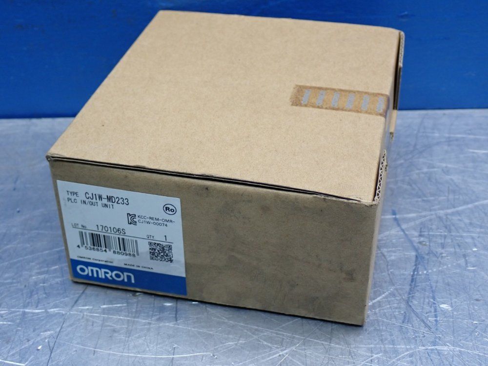 Omron Digital I/o Unit - Cj1w-md233
