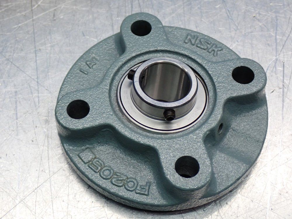 Nsk Round Flange Ball Bearing Unit - Ucfc205nav2s