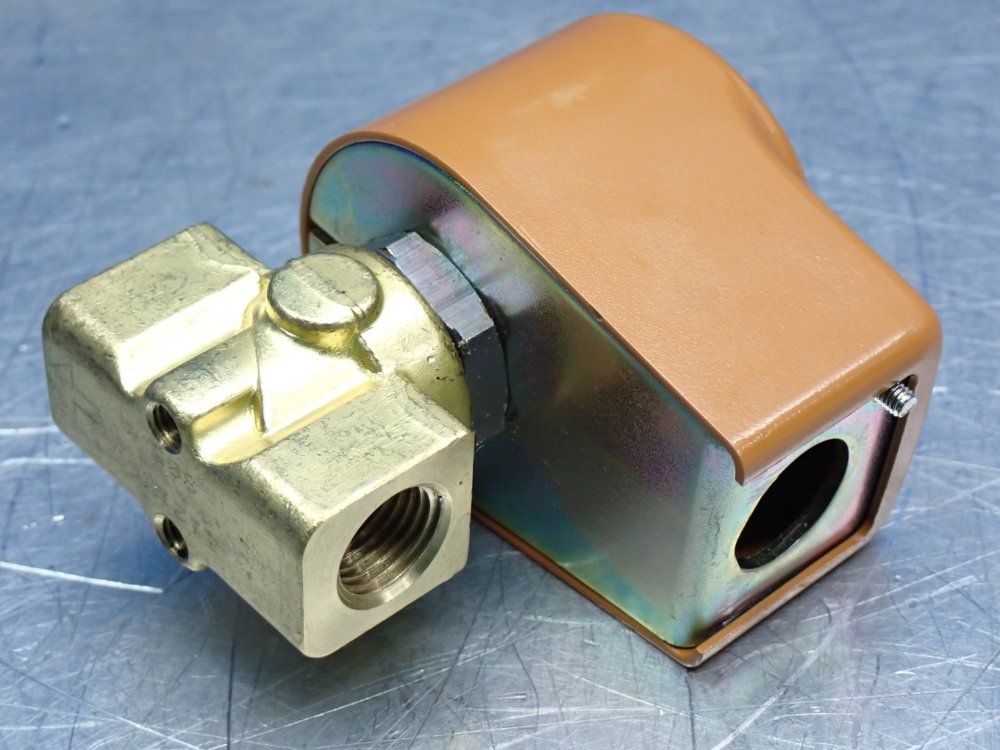 Honeywell K-series Solenoid Valve - E121k65