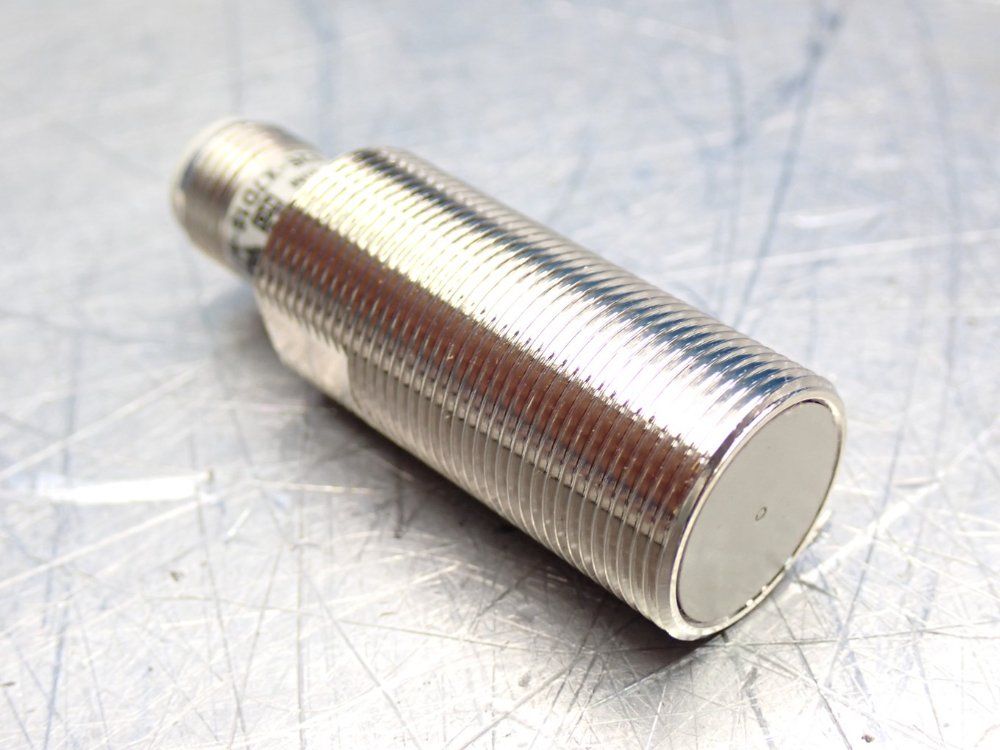 Omron Proximity Sensor - E2e-x7d1s-m1