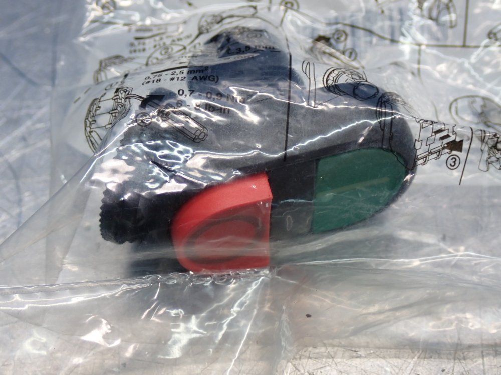 Allen Bradley 22mm Momentary Push Button Switch 800fp-series - 800fp-u2effe