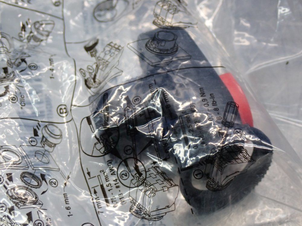 Allen Bradley 22mm Momentary Push Button Switch 800fp-series - 800fp-u2effe