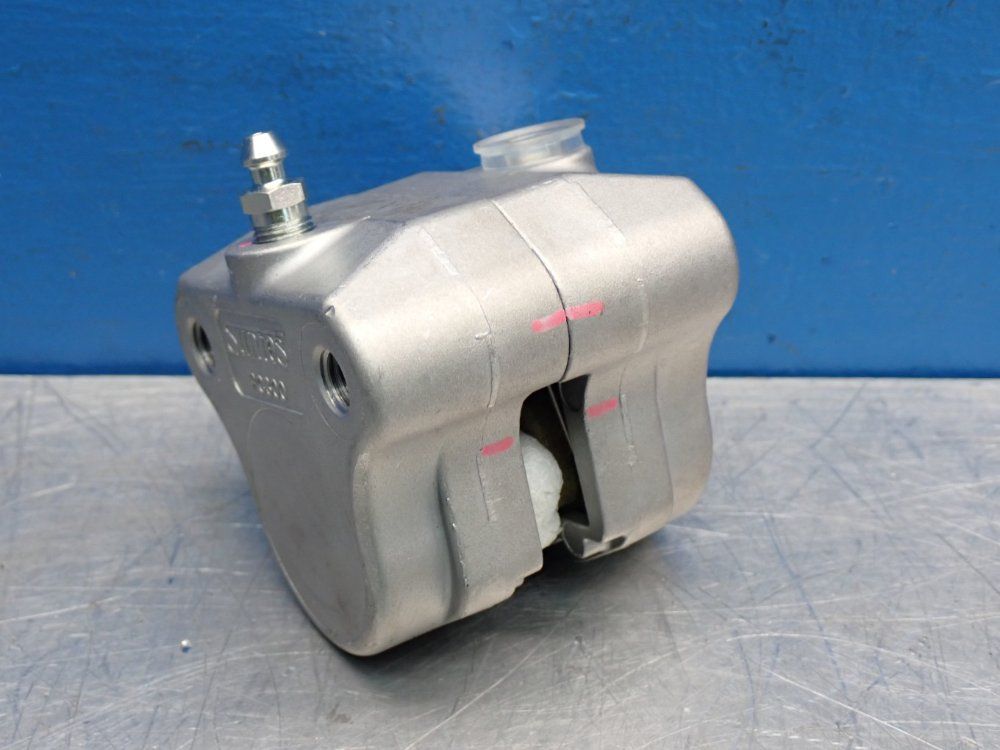 Sanyo Suntes Hydraulic Brake Clamper Unit - Pc-300y-01