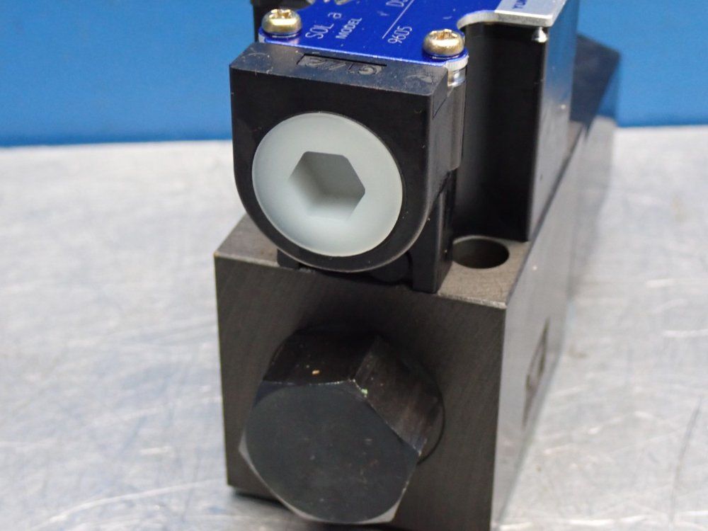 Yuken Kogyo Directional Hydraulic Solenoid Valve Dsg-01 Series - Dsg-01-2b3-d24-50