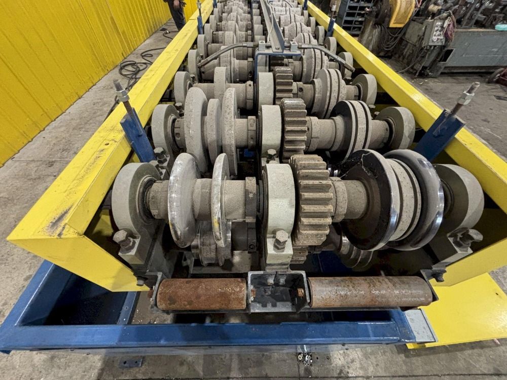 Lockformer Cl-820 Triple X Rollformer - Cl-820 Triple X