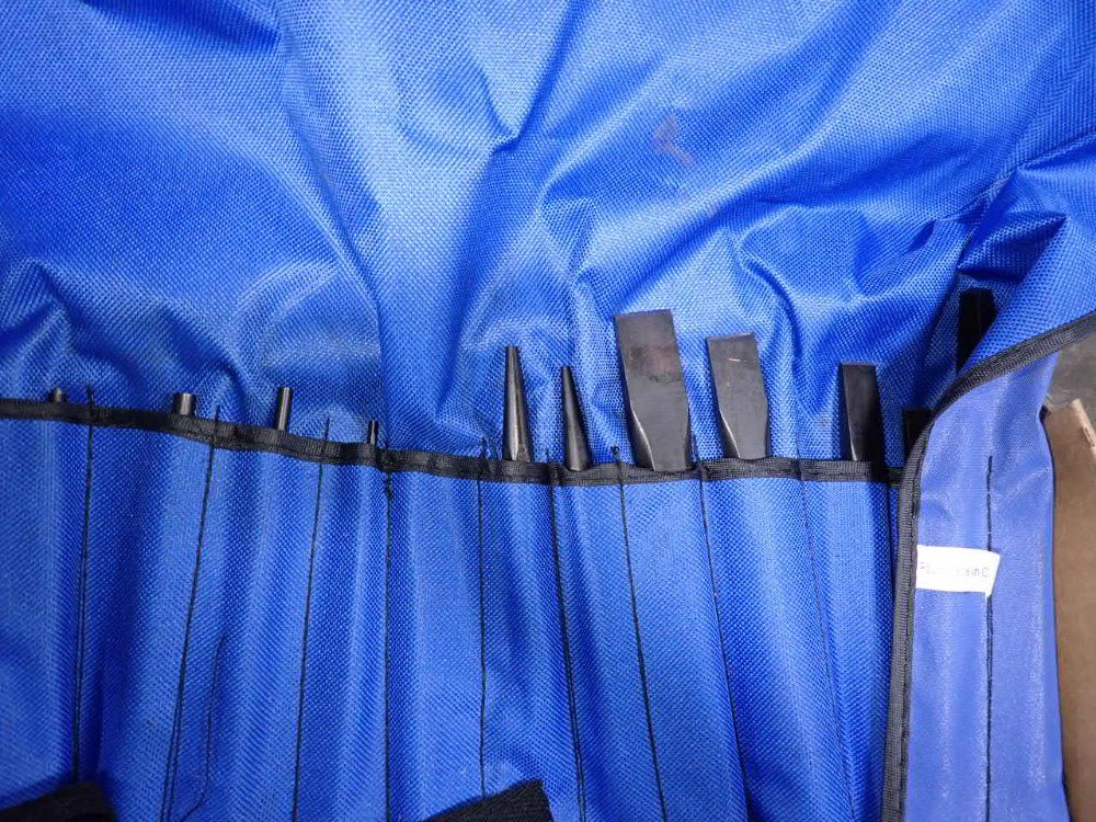 Williams Punch  Chisel Set