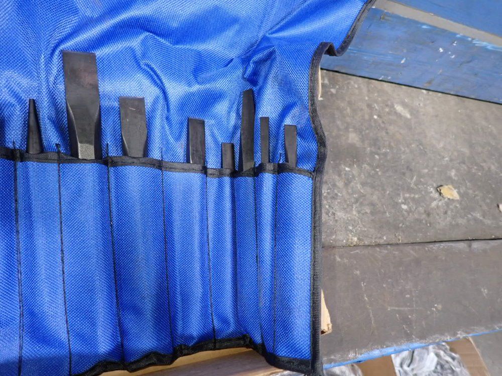 Williams Punch  Chisel Set