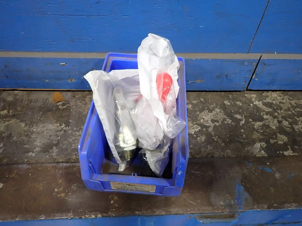 Destaco Toggle Clamps - 624-mm