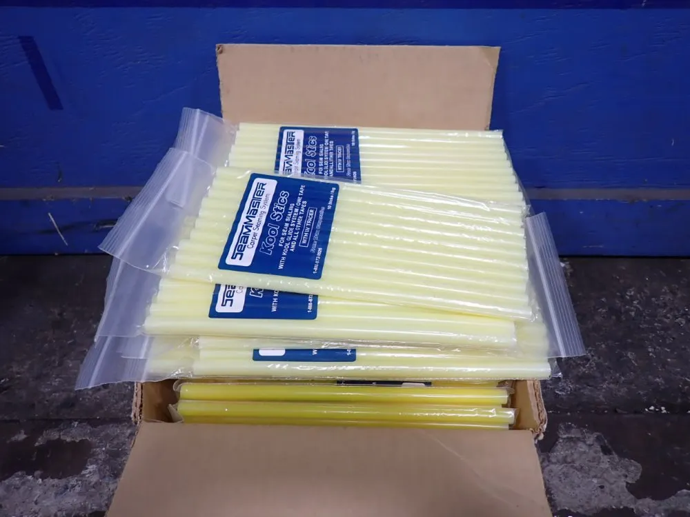 GLUE STICKS