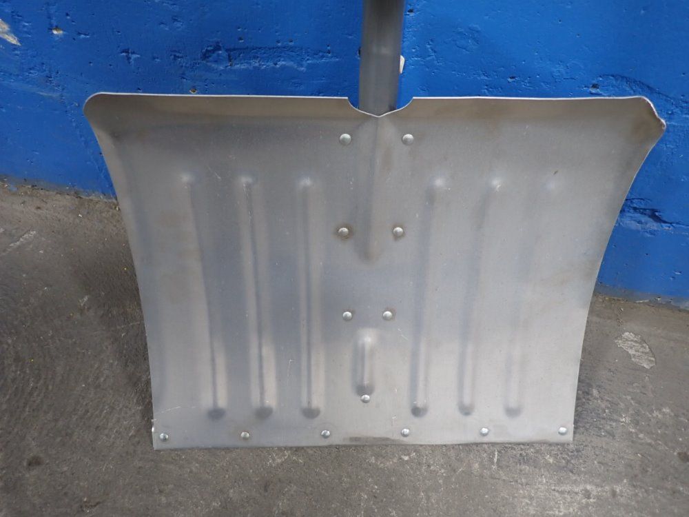 True Temper Shovel