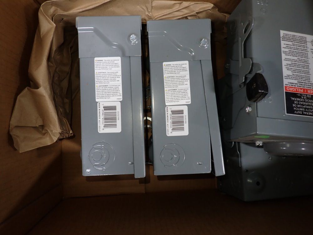 Square D 30 Amps Non Fusible Disconnect - Du321rb