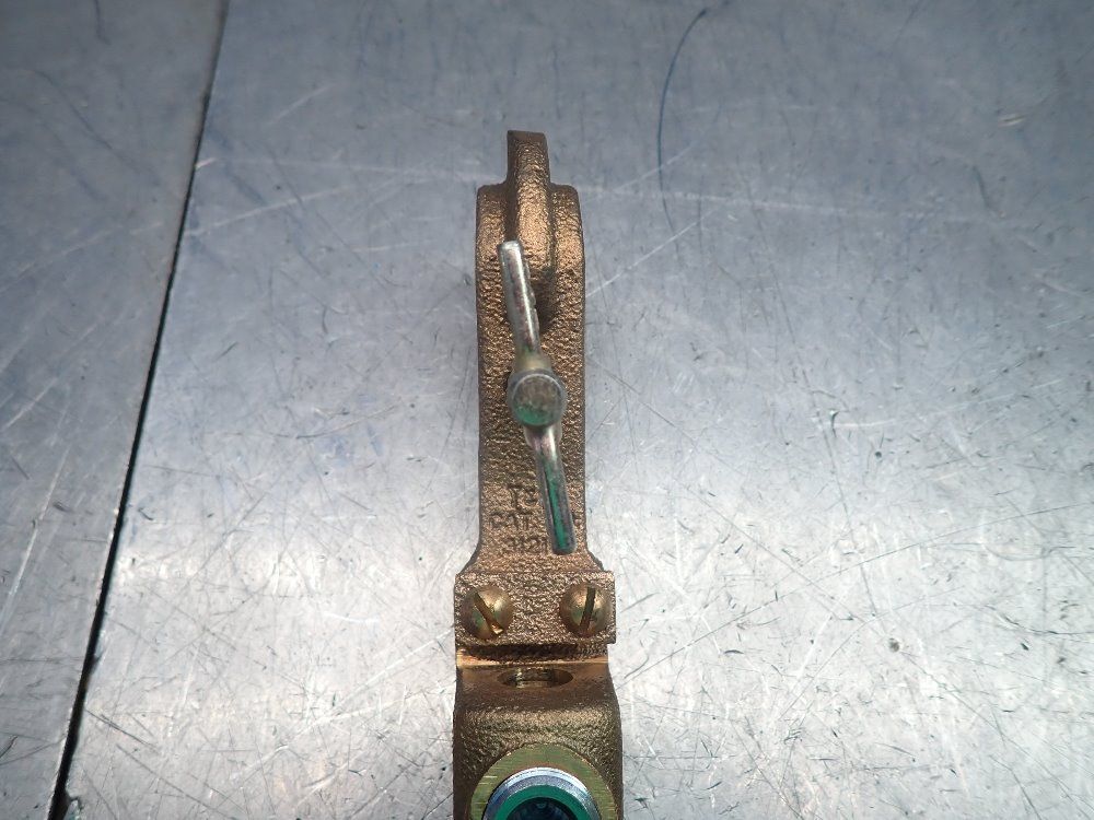 Thomas & Betts 1 Pc Static Ground Clamp Disconnect - 31216